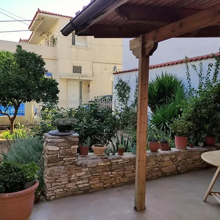 Cozy Apartment In Peania Paiania Exterior photo