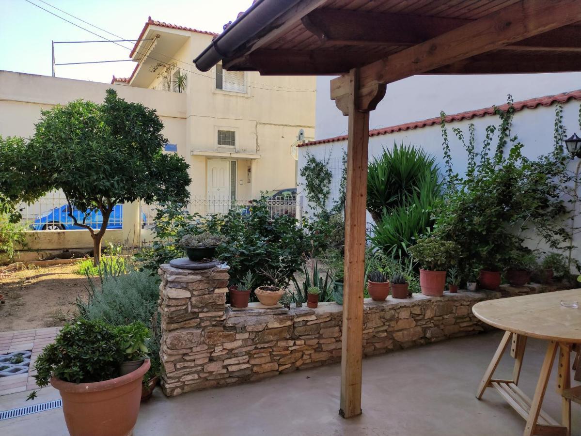Cozy In Peania Paiania